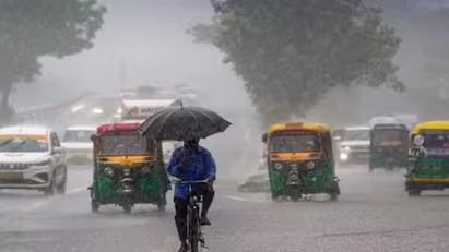 Gujarat Rain Alert: गर्मी के बीच बारिश संभव