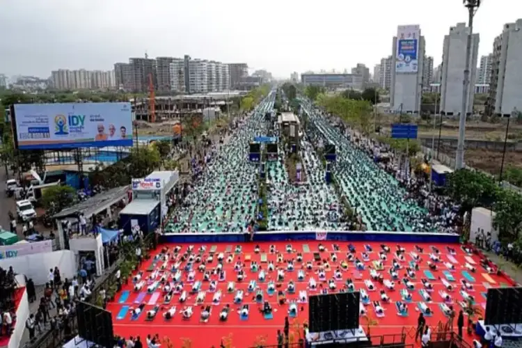 गुजरात में योग दिवस की भव्य तैयारी, 1.25 करोड़ लोग करेंगे योग