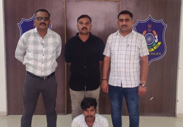 बोटाद LCB ने मोबाइल चोर गिरफ्तार किया